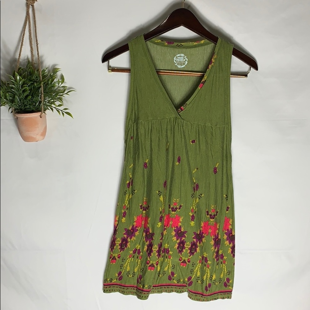 •Free People Floral Tank Top•